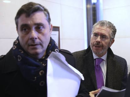 Granados llega al Congreso el 13 de marzo para comparecer en la comisión de la investigación sobre la caja b del PP.