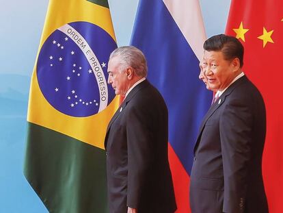 Michel Temer e Xi Jinping em reunião de chefes de Estado e de governo dos Brics em setembro de 2017.