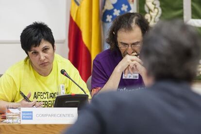 Preferentistas durante su intervención en la comisión