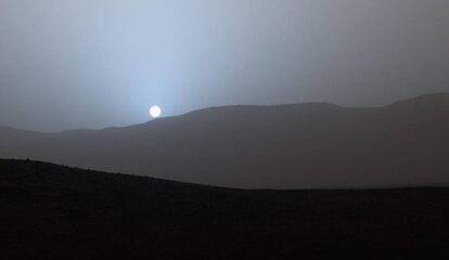 Puesta de Sol en el cráter Gale tomada por 'Curiosity'.