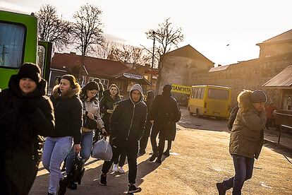 Escena cotidiana en la localidad del oeste de Ucrania.