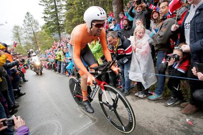 Tom Dumoulin, durante la contrarreloj del mundial de ciclismo en Bergen.