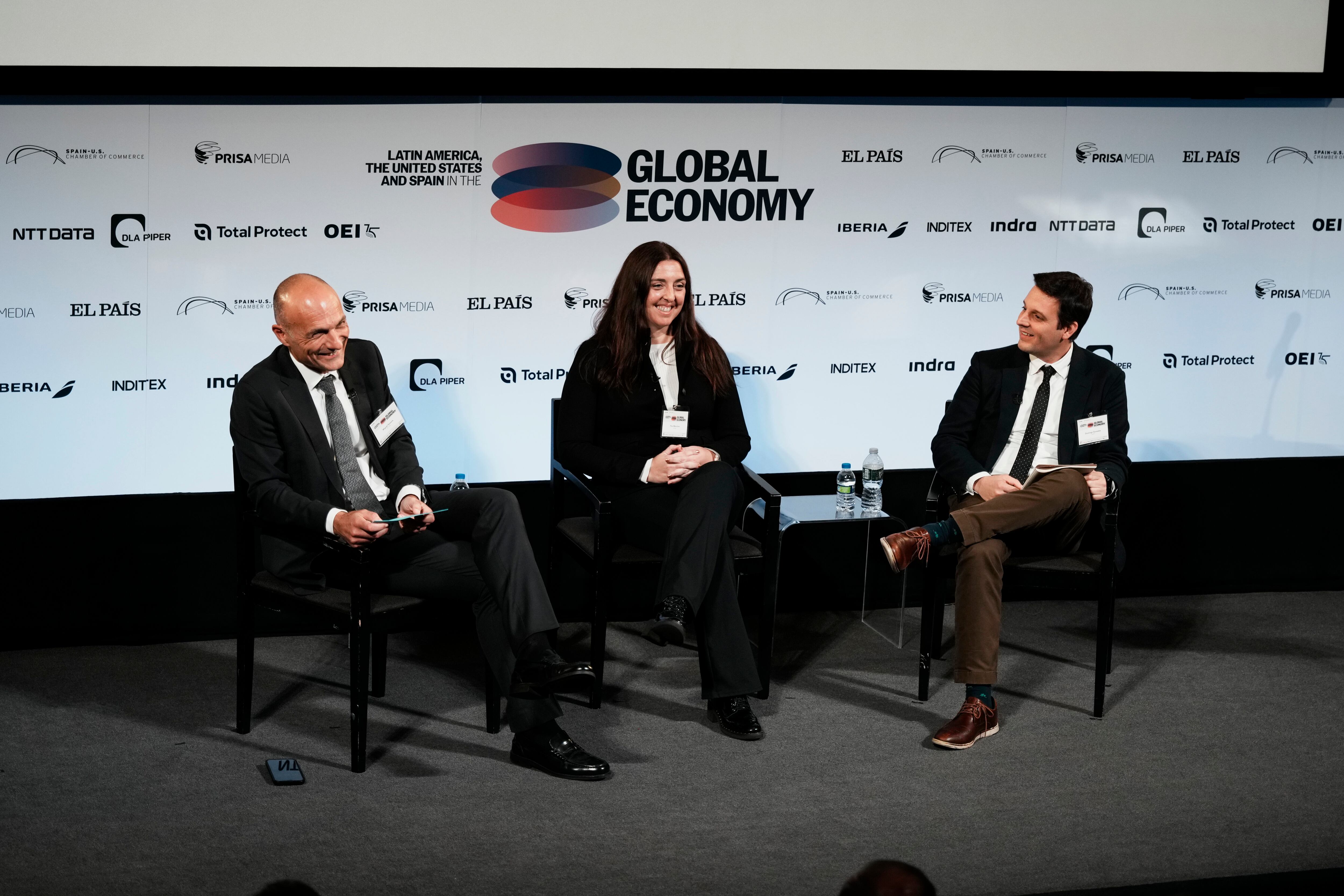 Miguel Teixeira, Pilar Manchón y Domingo González participan el foro  'Latinoamérica, Estados Unidos y España en la economía global', este martes en Nueva York.