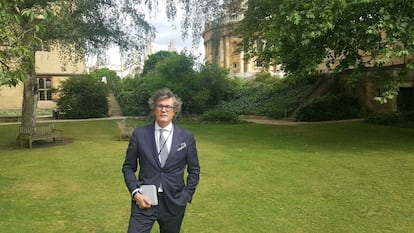 Bruno García-Dobarco, en julio de 2017, en el jardín de Exeter College Fellow's de Oxford.