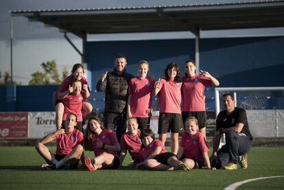 Parte del equipo de la AEM Lleida, con Sergio González, el presidente y Dani Rodrigo, entrenador.