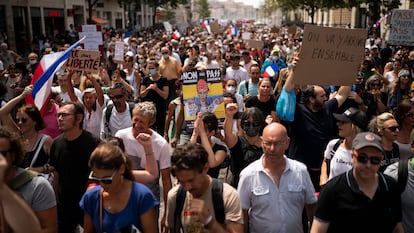 Protesta en contra del certificado covid, el 7 de agosto en París.