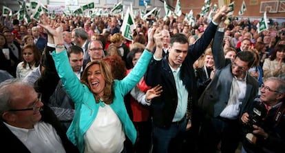 Susana Díaz y Pedro Sánchez, en el mitin en Vícar (Almería).