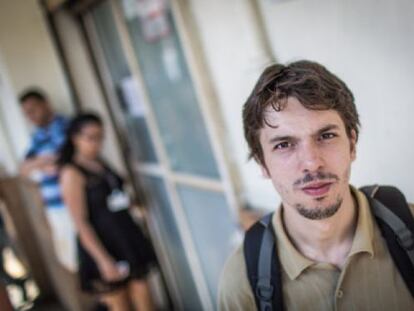 Bruno Lino, que trabalhava em loja que fechou em São Paulo.