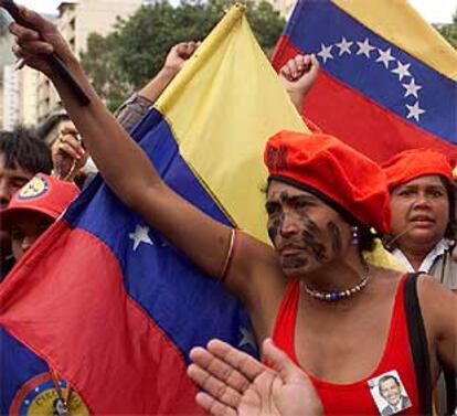 Manifestación de apoyo a Hugo Chávez frente al palacio presidencial de Caracas.