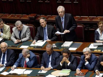 Monti en su interviene ante el parlamento en Roma el pasado jueves.