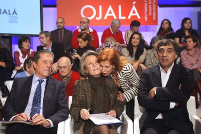 Federico Mayor Zaragoza, Rosa María Mateo, Carmen Alborch y Agustín Díaz Yanes, en la presentación de la plataforma Ojalá.