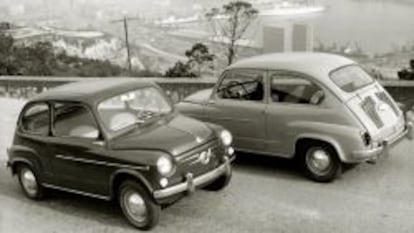 Imagen de dos modelos del Seat 600.