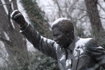 Monumento a Nelson Mandela en Washington (DC).