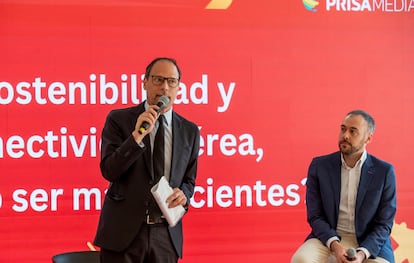 Jan Martínez, director de EL PAÍS América y Rubén López responsable de comunicación de Iberia para América Latina.