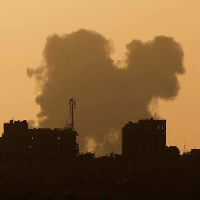 Smoke rises from an explosion following an Israeli air strike in Gaza, amid the Israel-Hamas conflict, as seen from the Israeli side of the border, June 24, 2024. REUTERS/Amir Cohen