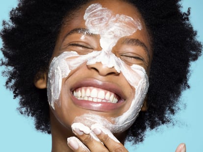 Limpiadores faciales que están testados dermatológicamente, hidratan la piel y llenan el rostro de suavidad y luz