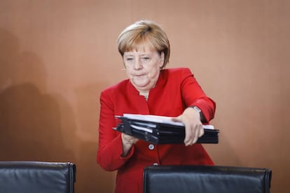 Angela Merkel a su llegada al consejo de ministros alem&aacute;n.