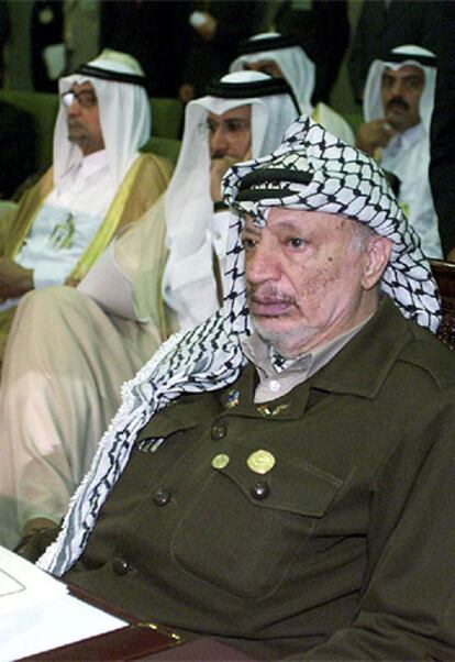 Arafat, en una reunión de la Liga Árabe en El Cairo celebrada en octubre de 2000.