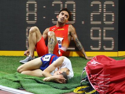 Carro intenta recuperar el resuello tras el sprint final de la semifinal.