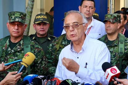 El ministro de Defensa de Colombia, Iván Velásquez, habla durante una rueda de prensa en Cúcuta, el pasado 19 de enero.