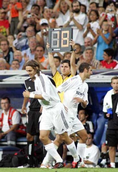 Woodgate entra por Helguera en el trofeo Bernabéu.