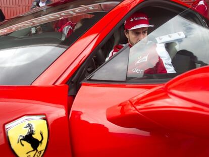 Fernando Alonso, durante el acto en Montmeló.