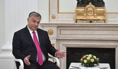 El primer ministro de Hungría, Viktor Orban, durante un encuentro con el presidente ruso, Vladímir Putin, el pasado domingo en Moscú. 