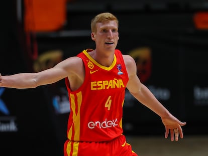 Alberto Díaz durante un partido con la selección española.