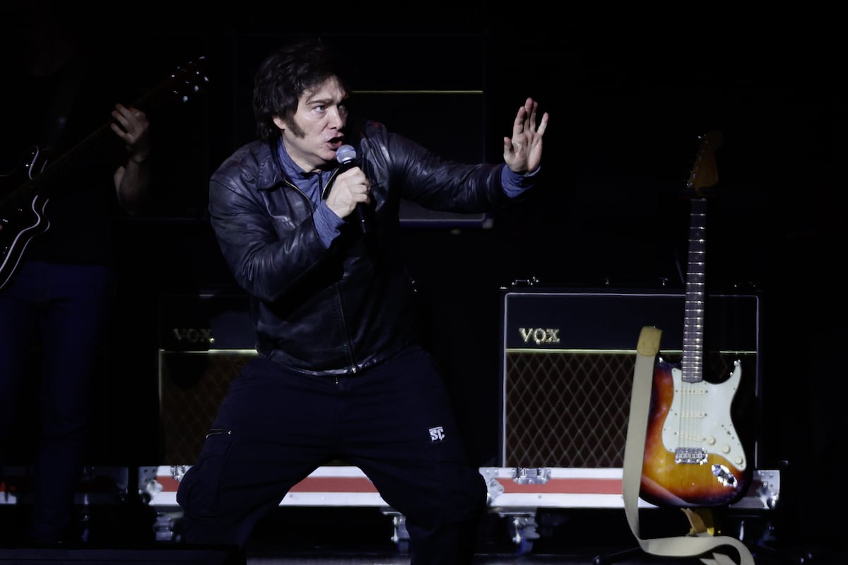 Javier Milei canta a Nino Bravo