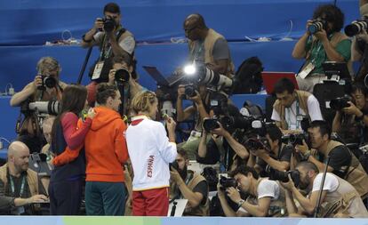 Katinka Hosszu, Oro, Maya DiRado, plata y Mireia Belmonte, podio de los 400 metros estilos