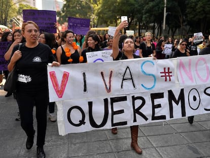 Marcha contra el feminicidio en la Ciudad de M&eacute;xico en 2016.