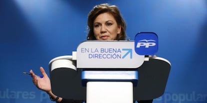 La secretaria general del PP, María Dolores de Cospedal, durante la rueda de prensa de este miércoles.