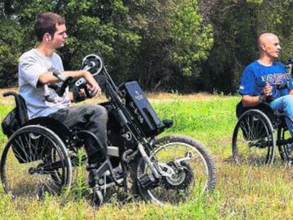 Muestra de los tres modelos para tetrapl&eacute;jicos. De izquierda a derecha, su versi&oacute;n h&iacute;brida, manual y el&eacute;ctrica.