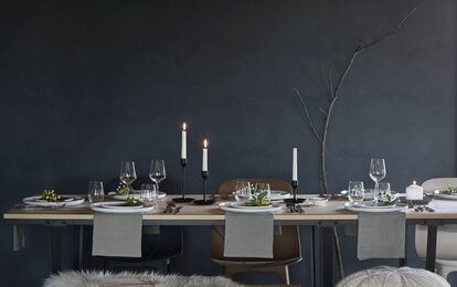 Corremesas gris MÄRIT (3,99 euros).