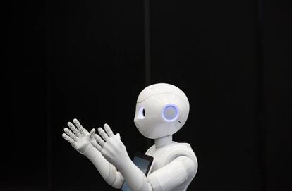 Pepper en una feria de rob&oacute;tica en Jap&oacute;n