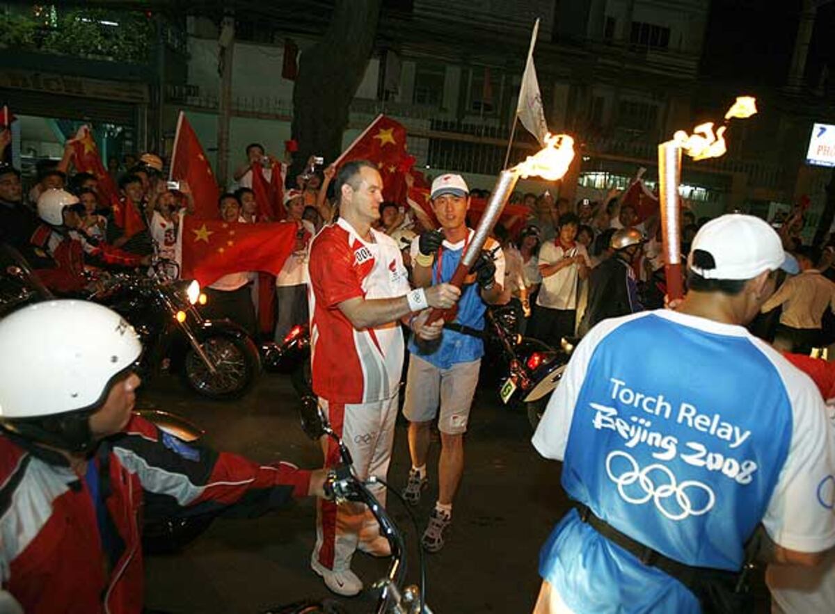 Relevo de la antorcha olímpica en Ho Chi Minh | Internacional | EL PAÍS