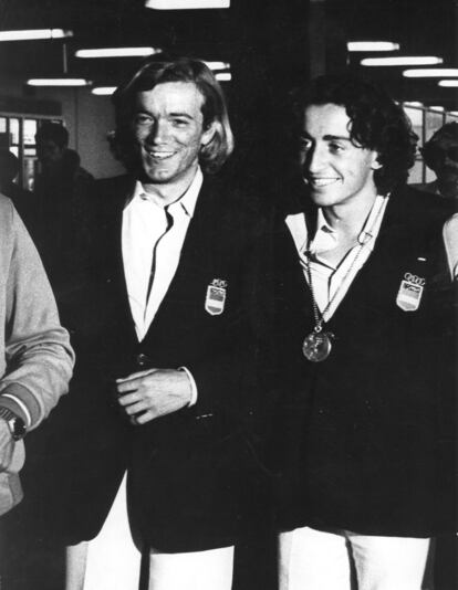 Llegada a Barajas de los olímpicos de vela, Antonio Gorostegui y Pedro Millet, tras conseguir la plata en Montreal 1976 en la 'clase 470'.