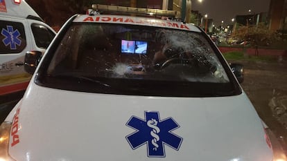 ambulancias durante protestas en Bogotá, Colombia