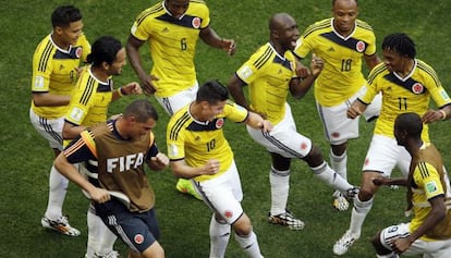 Los jugadores de Colombia, celebrando su victoria ante Costa de Marfil. 