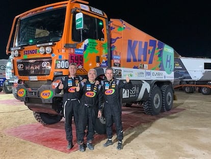El camión del KH7 Sport de Jordi Juvanteny, José Luis Criado y Jordi Ballbé, tras la primera etapa del Rally Dakar.