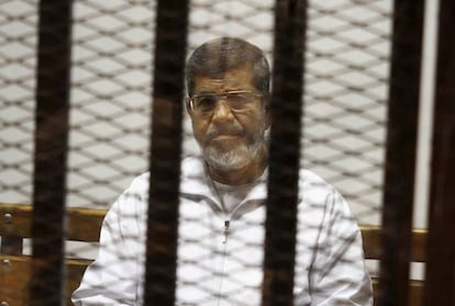Mohamed Morsi, en un juzgado de El Cairo en 2014.