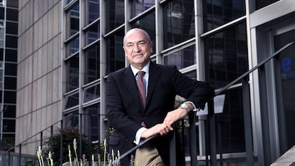 Santiago Iñiguez de Onzoño, presidente de IE University, en una de sus dependencias de Madrid.