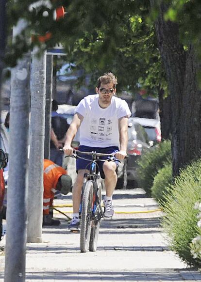 Iker Casillas, por las calles de Madrid.