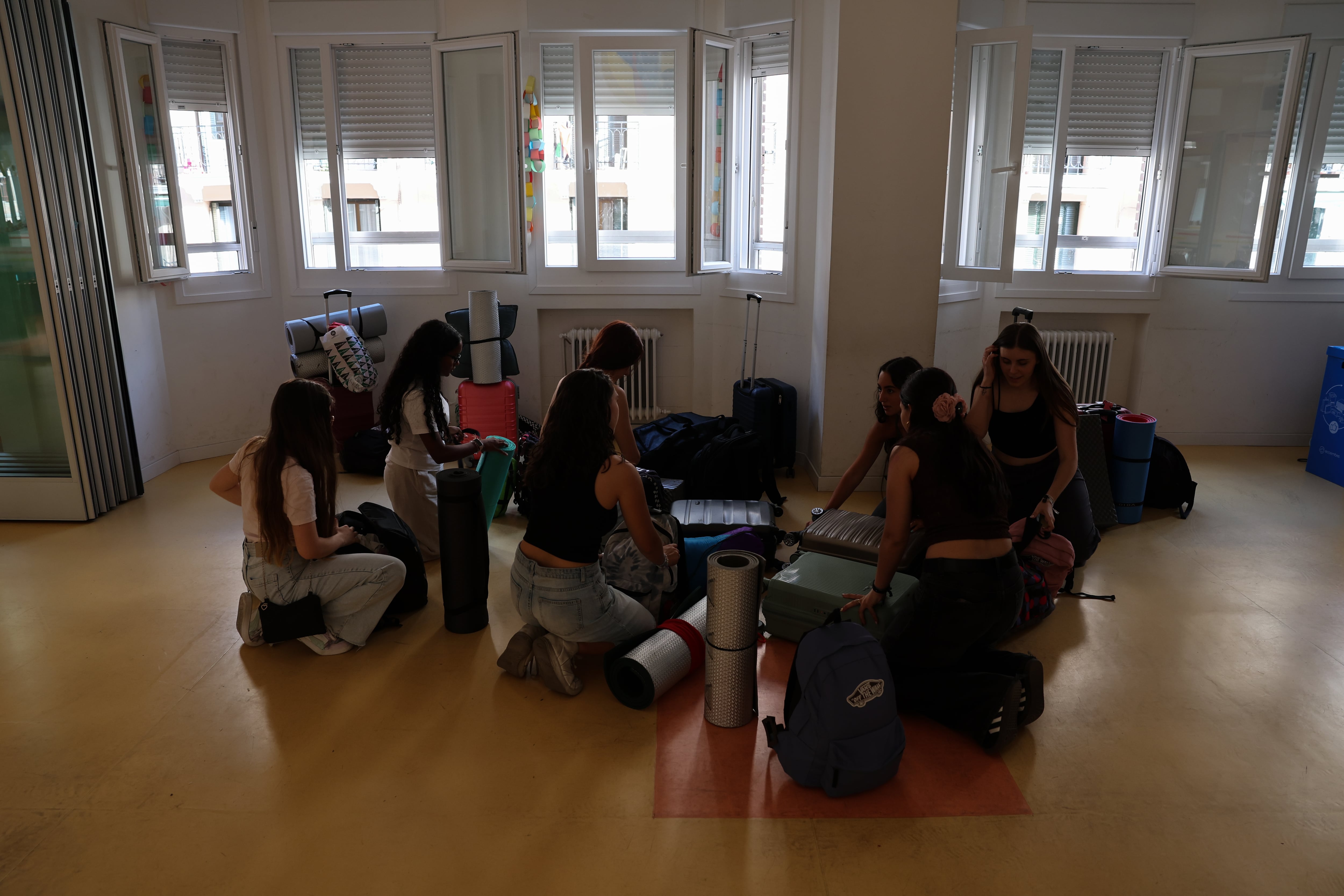 La escuela pública se convierte en albergue de peregrinos y 