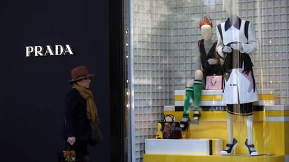 Escaparate de una tienda de Prada en Madrid.