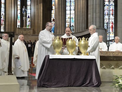 El desarme de ETA abre una brecha en la Iglesia vasca