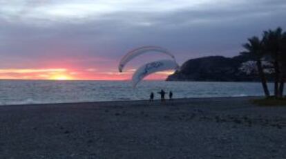 Playa de la Herradura, en Almuñécar (Granada).