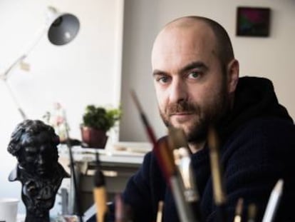 Alberto Vázquez, ganador de tres 'goyas', en su casa-estudio.