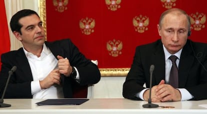El primer ministro griego Alexis Tsipras y el presidente ruso Vlad&iacute;mir Putin, el d&iacute;a 8 en Mosc&uacute;.