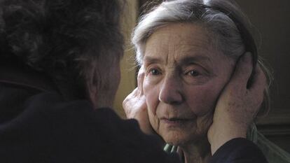 Escena de la película ' Amour protagonizada por la actriz francesa Emmanuelle Riva.
